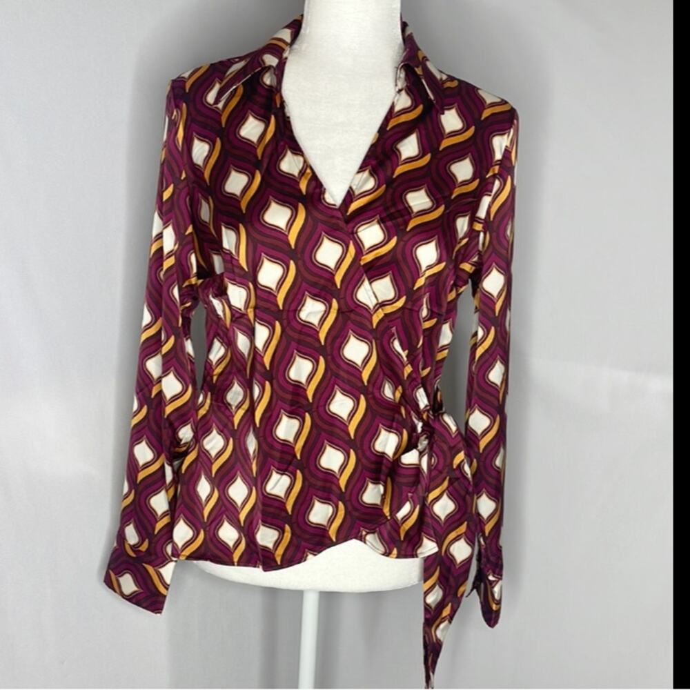 NWT cupcakes and cashmere maroon printed faux wrap blouse